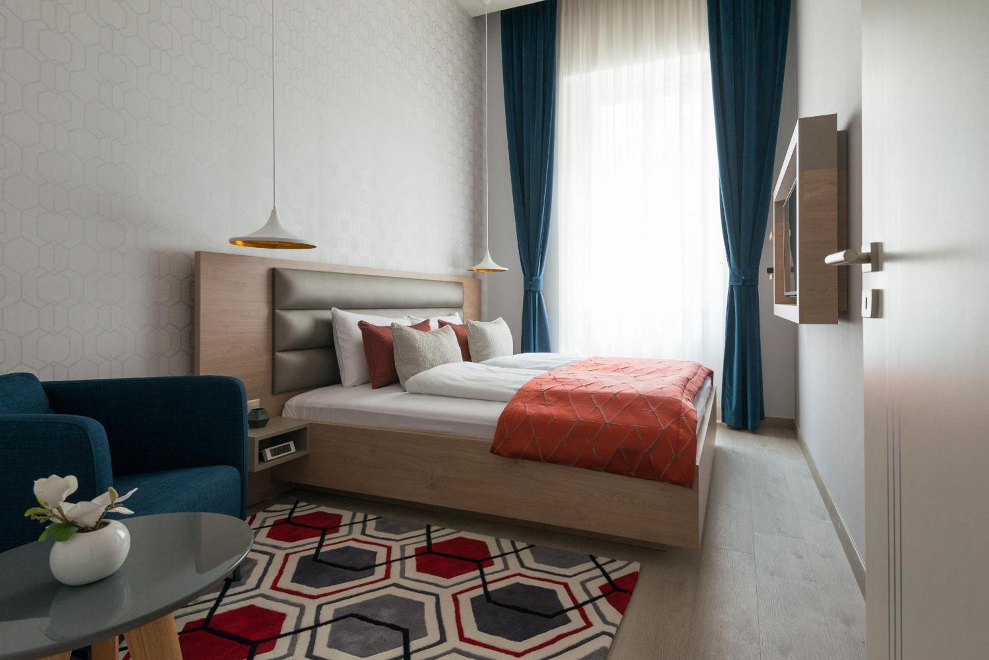 Paulay Deluxe Suites By Corall Будапеща Екстериор снимка